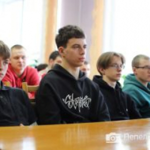 «Правільны, усвядомлены выбар кожнага грамадзяніна вызначыць далейшае ўстойлівае развіццё суверэннай Беларусі», - падкрэсліў Міхаіл Кісялевіч на сустрэчы з калектывам Лепельскага каледжа