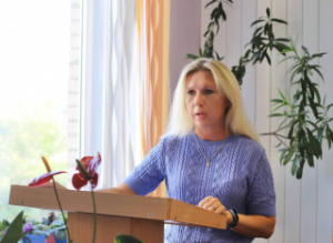 Сёння ў рамках адзінага дня інфармавання з навучэнцамі Лепельскага дзяржаўнага аграрна-тэхнічнага каледжа сустрэлася Ларыса Дорагава, дырэктар рэгіянальнага цэнтра прававой інфармацыі Віцебскай вобласці