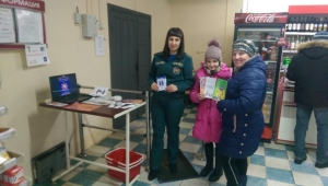 Для жителей деревни Юрковщина Лепельские спасатели организовали работу информационно-познавательной площадки под названием «Пост Безопасности»