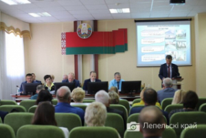 Сёння прадстаўнікі раённай улады, кіраўнікі і спецыялісты розных сфер сустрэліся на пасяджэнні раённага выканаўчага камітэта