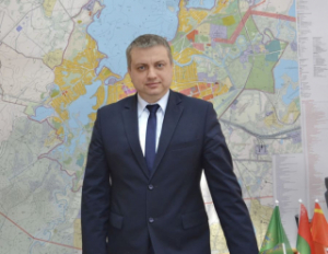 Аб спрошчаным парадку будаўніцтва і рэканструкцыі распавёў намеснік старшыні Лепельскага райвыканкама Сяргей Быстрыцкі