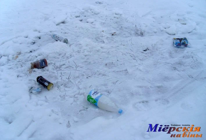 МУСОР НА ЛЬДУ