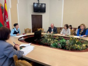 У Лепельскім раённым выканаўчым камітэце прайшла нарада па пытаннях прыцягнення замежнай бязвыплатнай дапамогі