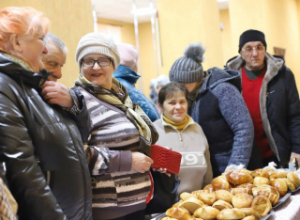 Сёння ў раённым Доме культуры адбылася канцэртная праграма "Мiр адзін на ўсіх" для людзей з інваліднасцю — моцных, скіраваных, якія разумеюць, як гэта жыццё дорага, якiм бы яно не было!