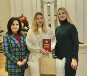Першы ў Лепельскім раёне. У аддзеле ЗАГС прайшла ўрачыстая рэгістрацыя нараджэння дзіцяці