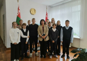 Ва ўстановах адукацыі, арганізацыях і на прадпрыемствах Лепельскага раёна ў цяперашні час праходзяць лекцыі на тэму "Экстрэмізм і нацызм, іх уплыў на моладзь у сучасным свеце"