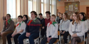 Са старалядзенскімі падлеткамі сустрэўся старшыня раённага Савета дэпутатаў Ігар Урбан