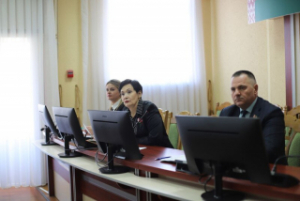 Праблемы людзей з абмежаванымі магчымасцямі сёння разгледзелі на чарговым пасяджэнні міжведамаснага савета па правах інвалідаў. Сустрэча ўключала ў сябе дзве часткі - пленарную і выязную