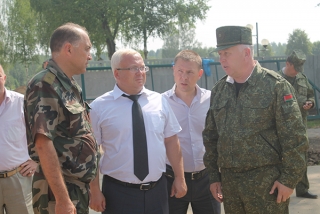 На першым плане