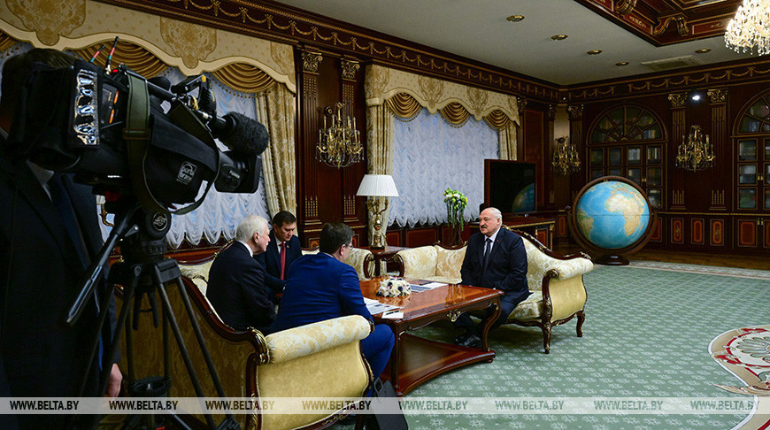 Lukashenko proposes to open Belarusian trading house in Nizhny Novgorod Oblast